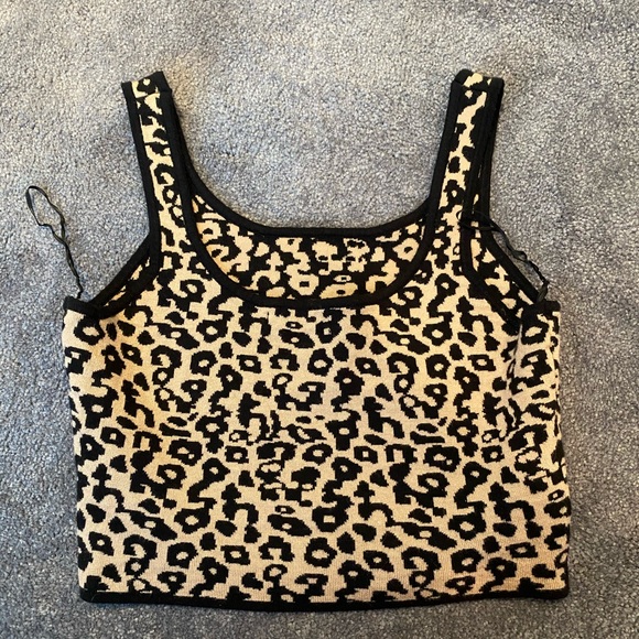 Kendall and Kylie animal print cropped tank top - Picture 3 of 3